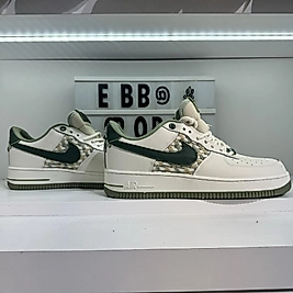 NİKE AIR FORCE 1 GORGE GREEN MOONLOCK