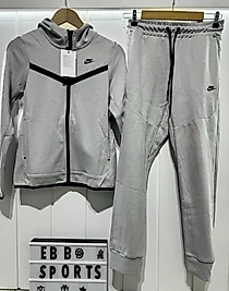 NIKE  TECH FLEECE