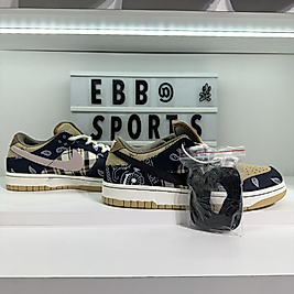 NİKE DUNK LOW TRAVİS